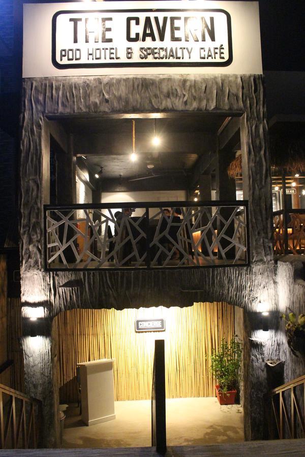 The Cavern Pod Hotel & Specialty Cafe El Nido Exterior foto