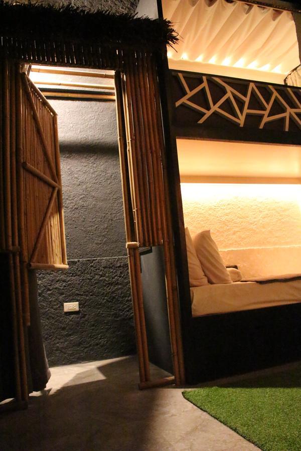 The Cavern Pod Hotel & Specialty Cafe El Nido Exterior foto